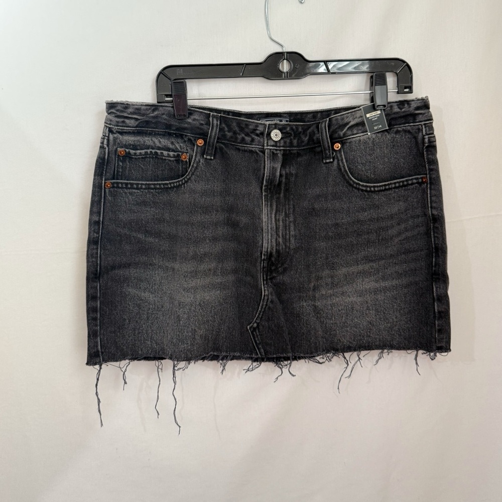 Abercrombie & Fitch Zoe Natural Rise A-Line Jean Skirt Size 14